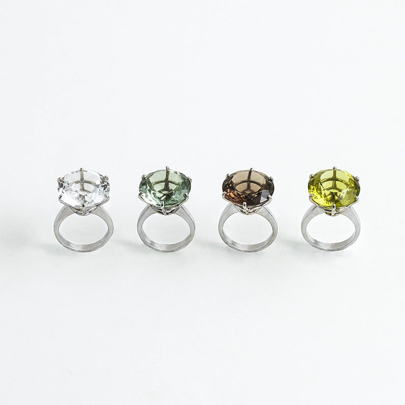 Anello solitario Iris