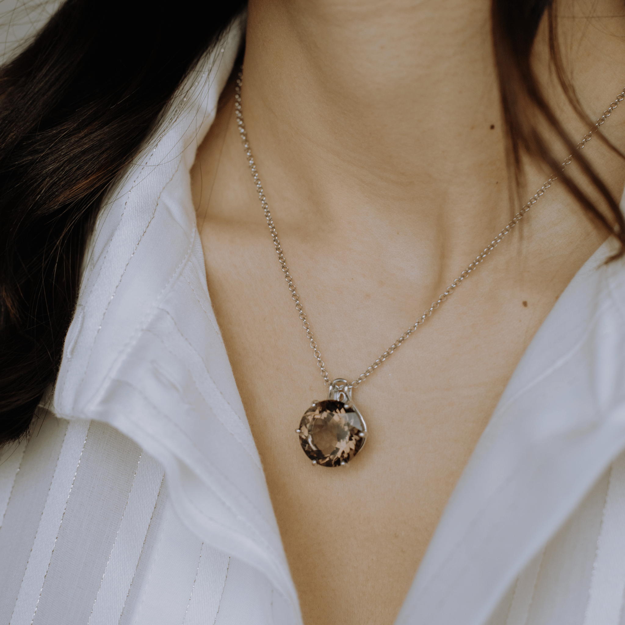 Collana con pendente Iris solitario